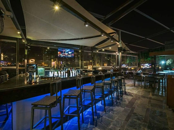 Carlo's. Best Bars, Pubs and Restobars in 6 October, Cairo