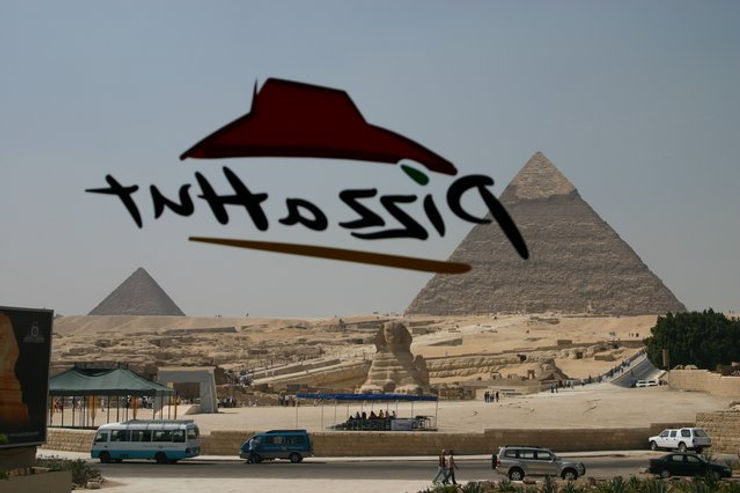 Pizza Hut. Best Restaurants with Pyramid Views in Giza